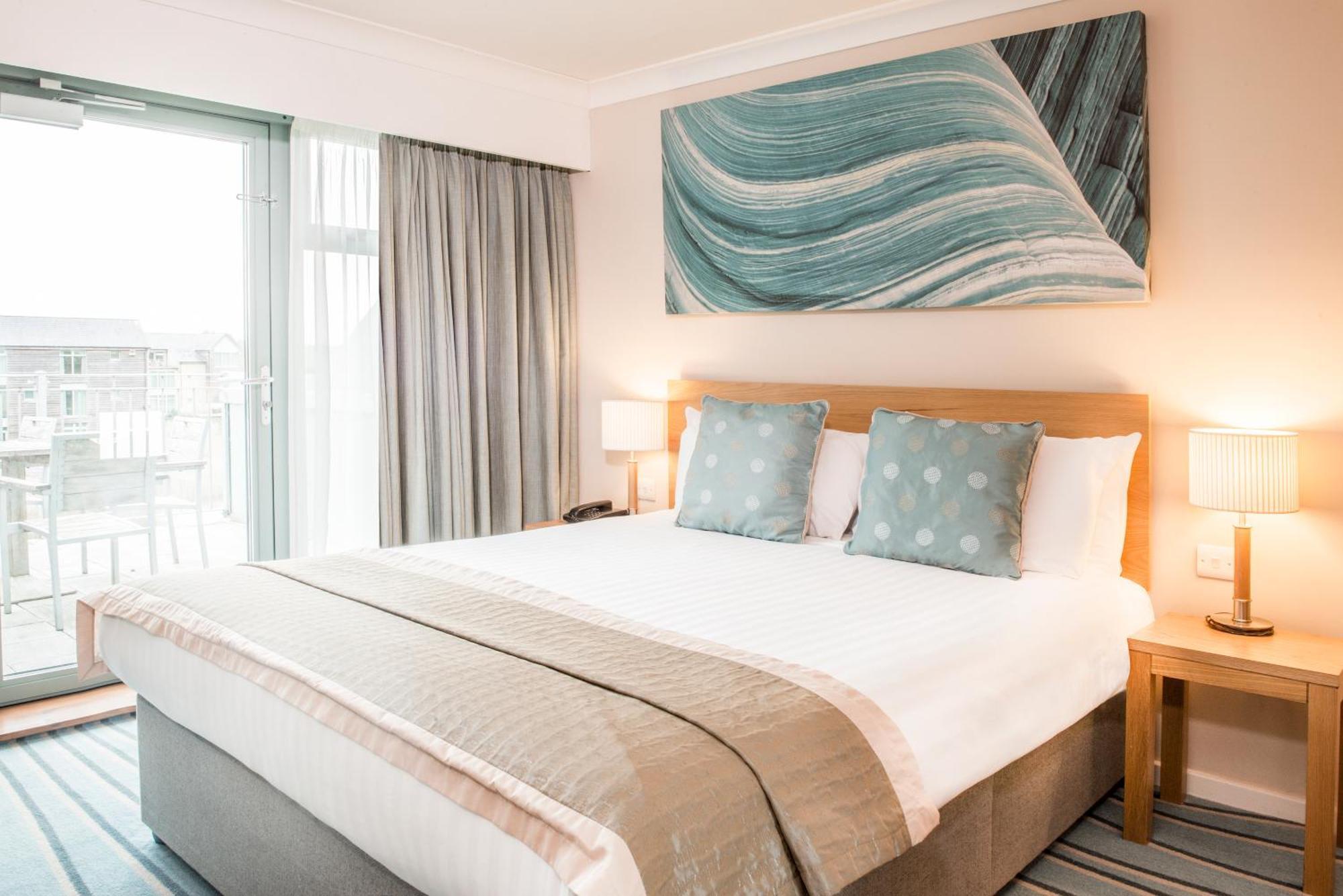 De Vere Cotswold Water Park Apartments Сайърънсестър Екстериор снимка
